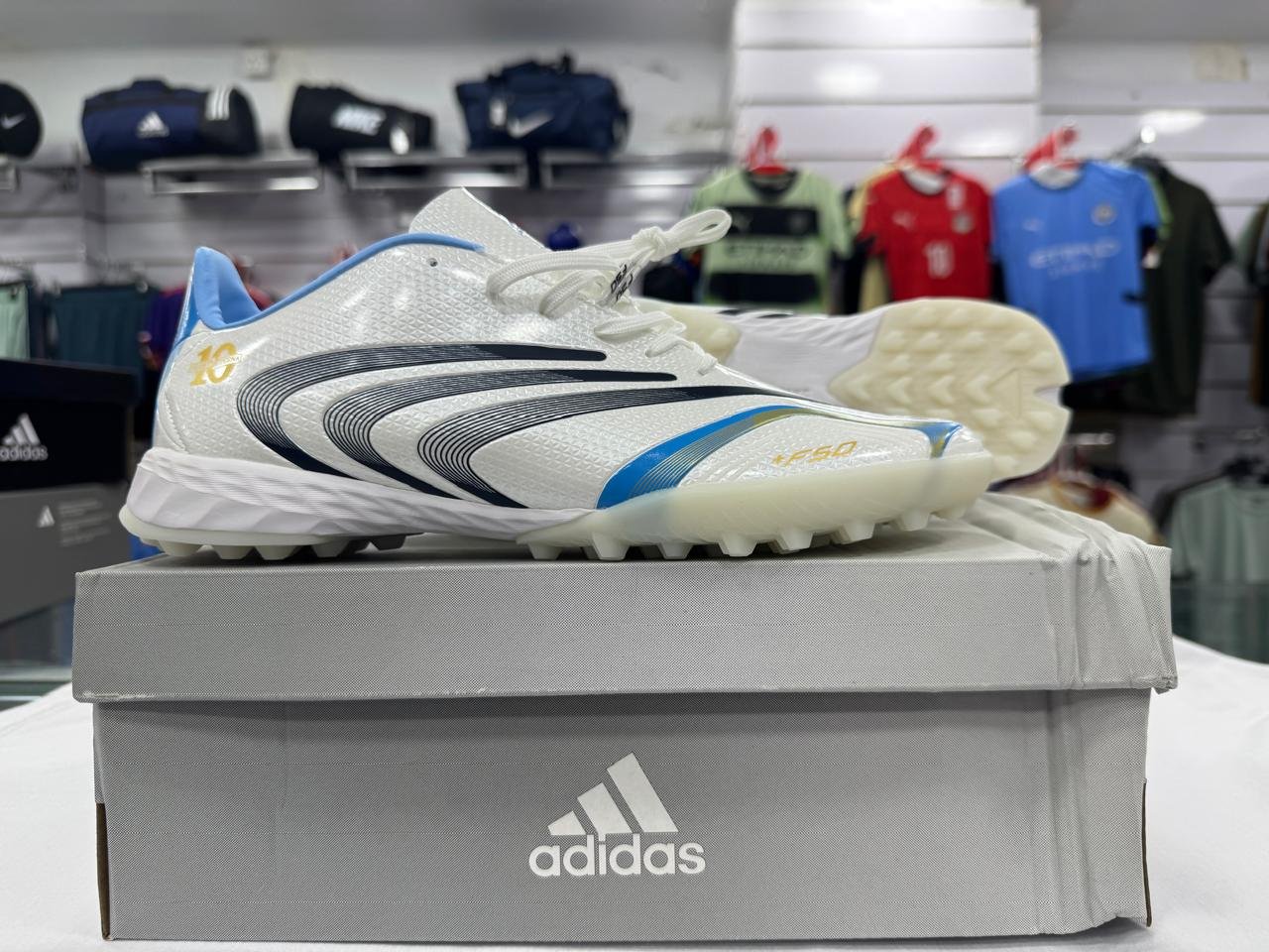 Adidas F50 Messi 10 Grippers