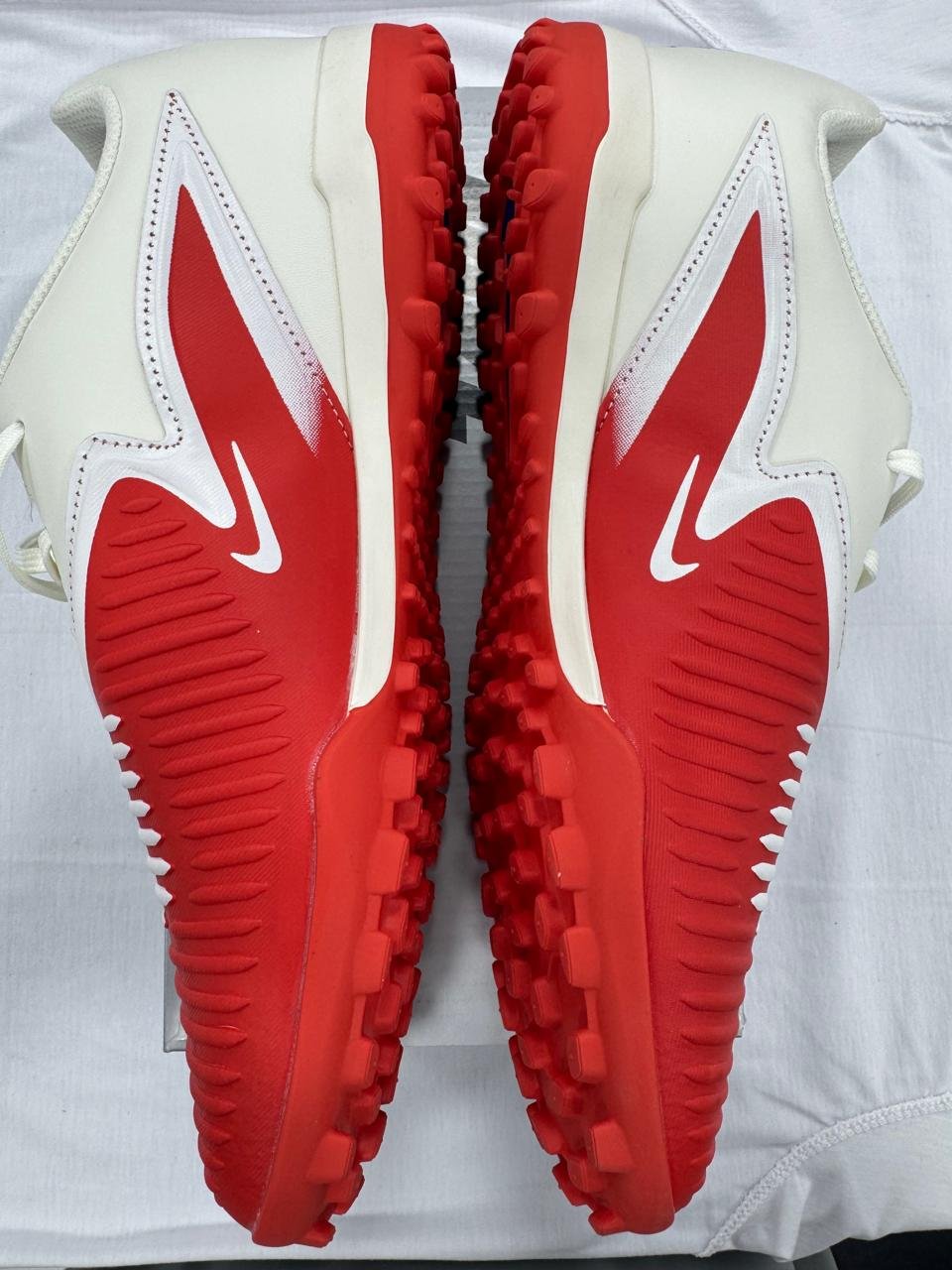 Nike Phantom Grippers image 2