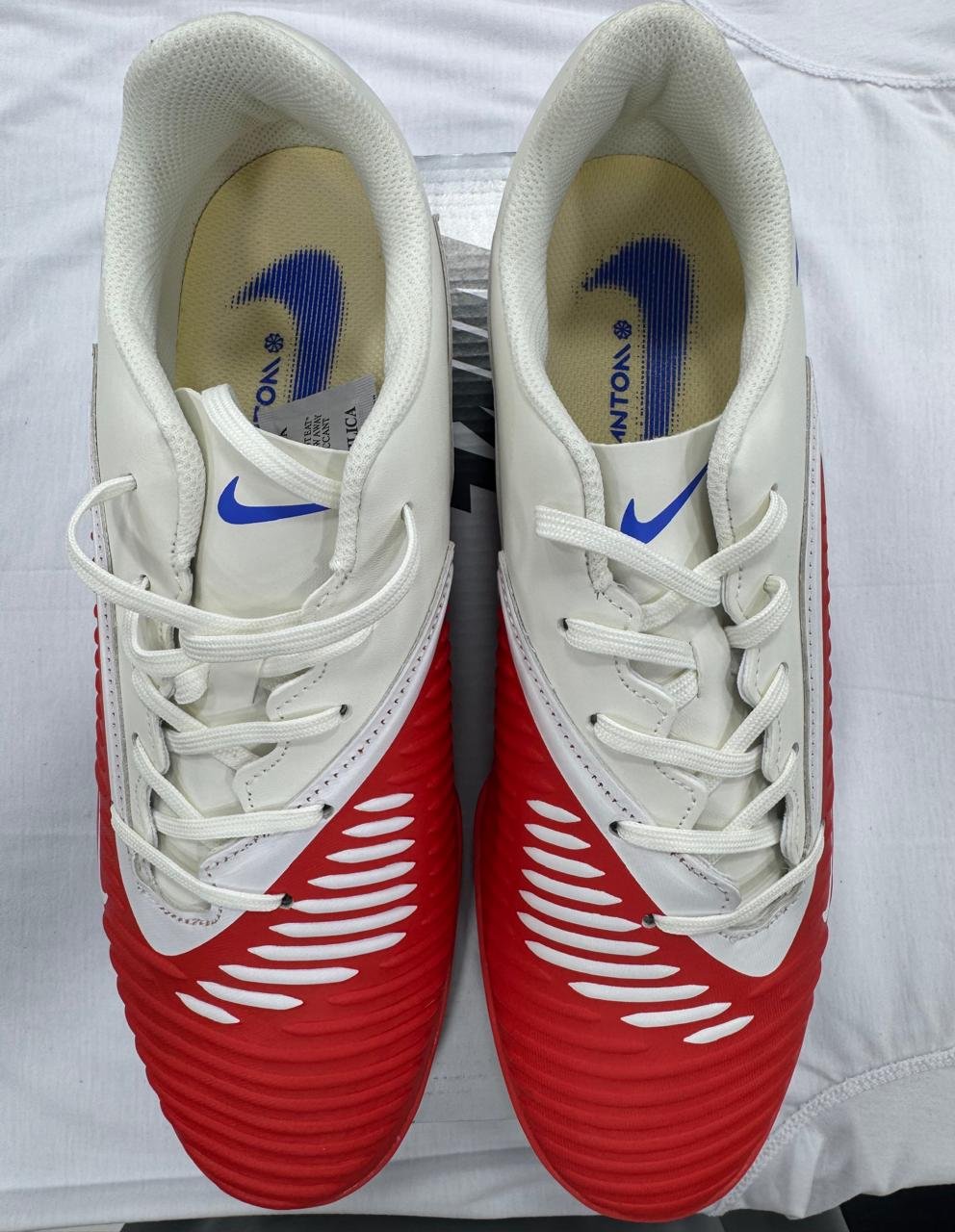 Nike Phantom Grippers image 3