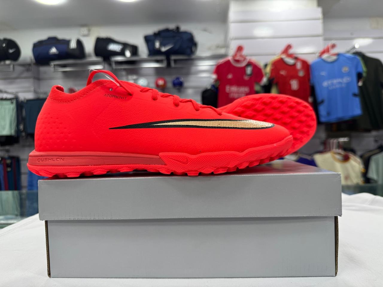 Nike Mercurial Vapor Pro Grippers image 2