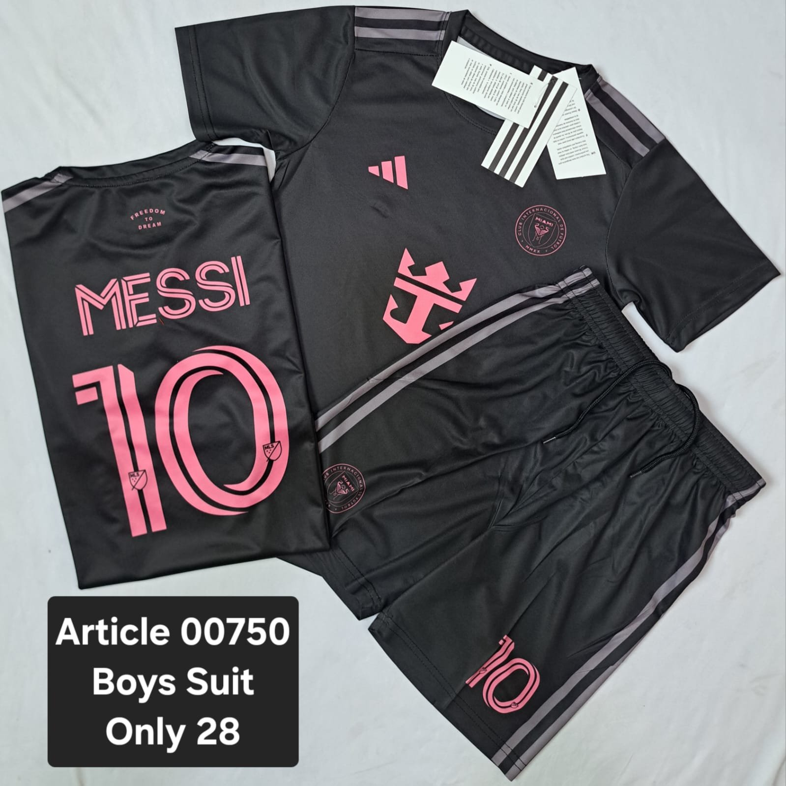 INTERMIAMI BLACK MESSI 10 00750