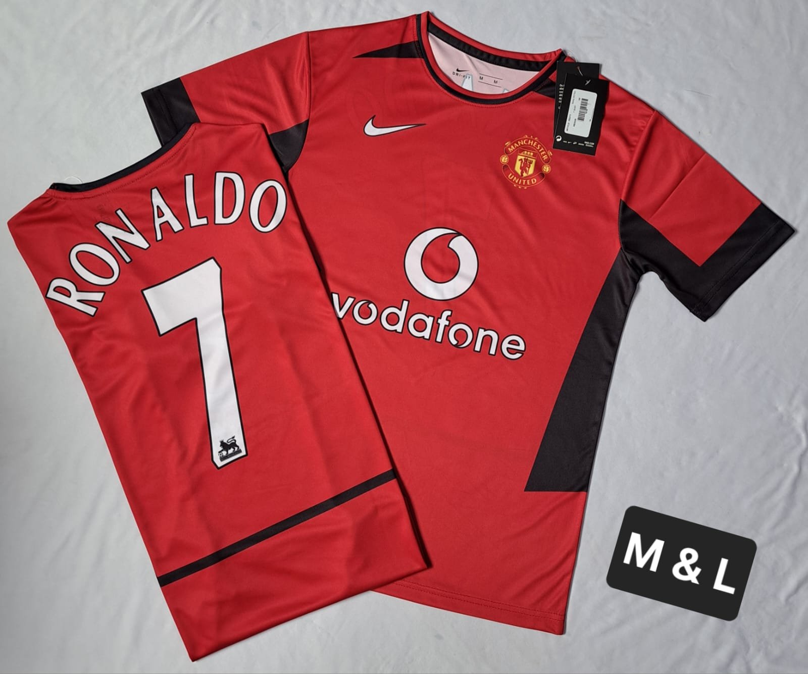 Manchester United Retro Jersey Ronaldo image 2